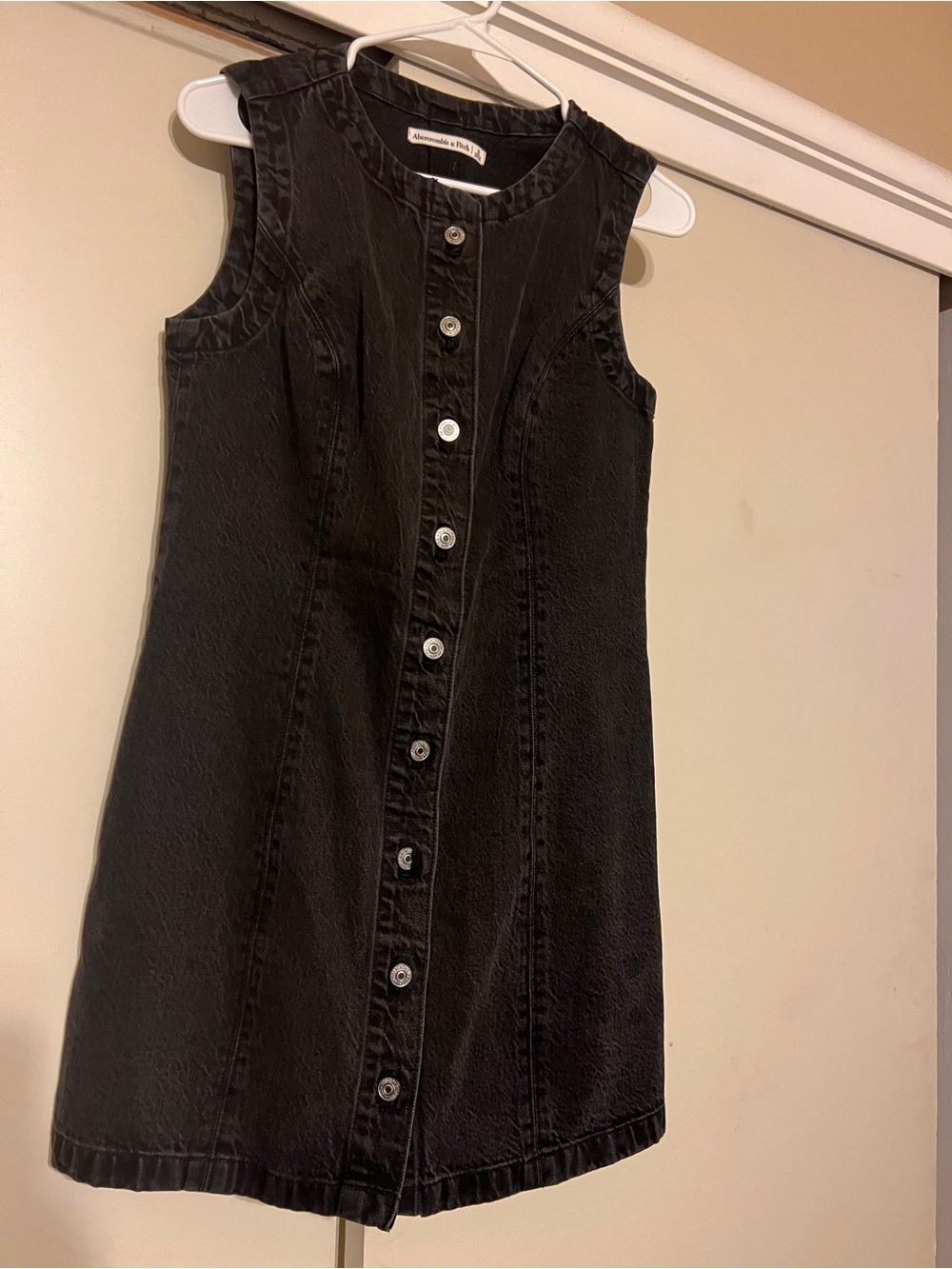 Abercrombie & Fitch Black Sleeveless Button-Front Denim Dress